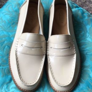 Sperry patent leather cream penny loafers in size 6.5 NWOT